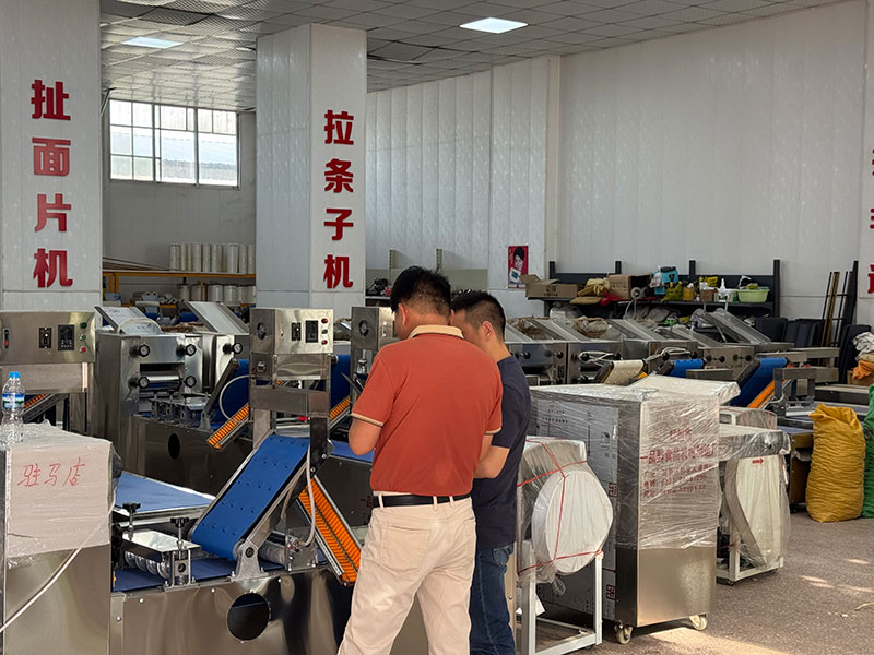 燴面機(jī)廠房